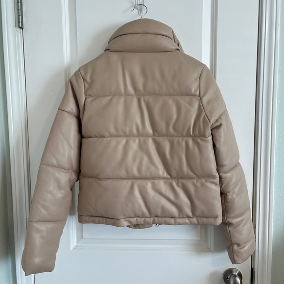 Abercrombie & Fitch Light Tan Vegan Leather Mini Puffer Jacket - Picture 7 of 12